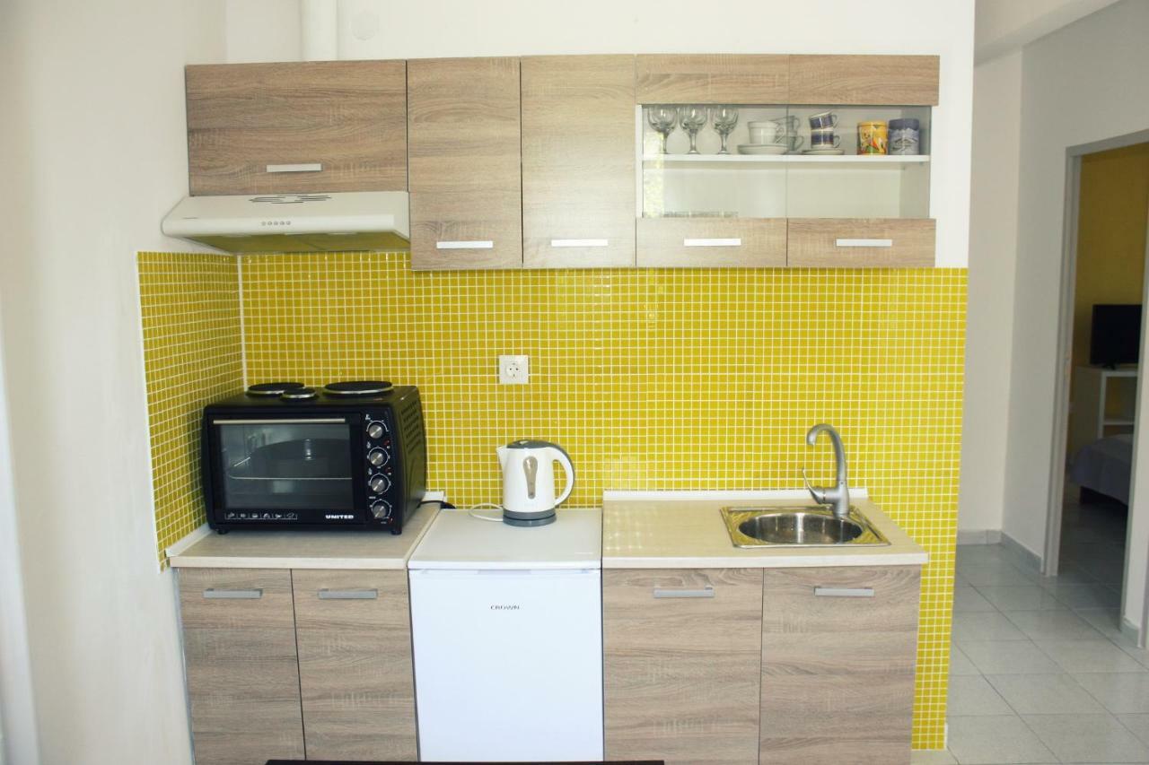 Nei Epivates Rental Rooms 50M From The Beach 尼奥伊皮瓦太 外观 照片